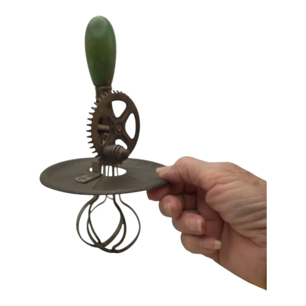 A&J Hand-Crank Egg Beater Green Handle USA pat. 1923